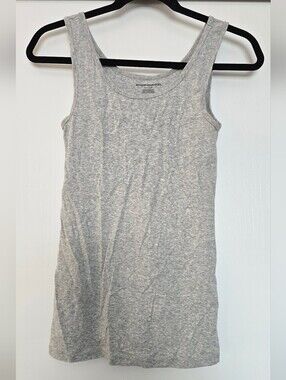 Amazon Essentials - Light Grey Sleeveless Scoop-Neck Tank Top